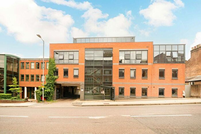 1 Bedroom Flat To Rent In Victoria Street, St. Albans, AL1