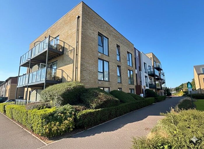 2 Bedroom Apartment For Sale In Periwinkle Court, Harold Wood, RM3