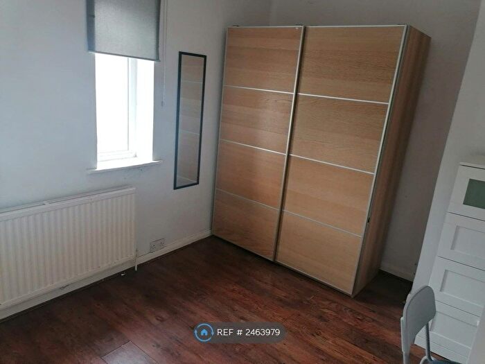 3 Bedroom End Of Terrace House To Rent In Grangemill Way, London, SE6