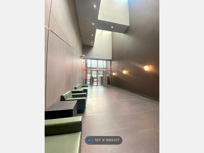 2 Bedroom Flat To Rent In Discovery Tower, London, E16