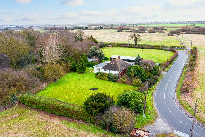 3 Bedroom Detached Bungalow For Sale In Creeksea Ferry Road, Rochford, SS4