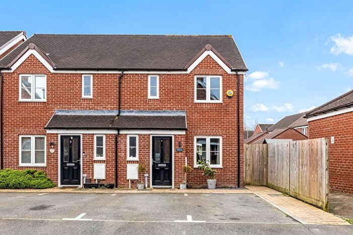 3 Bedroom Semi Detached House For Sale In Eames Crescent, Horley, RH6