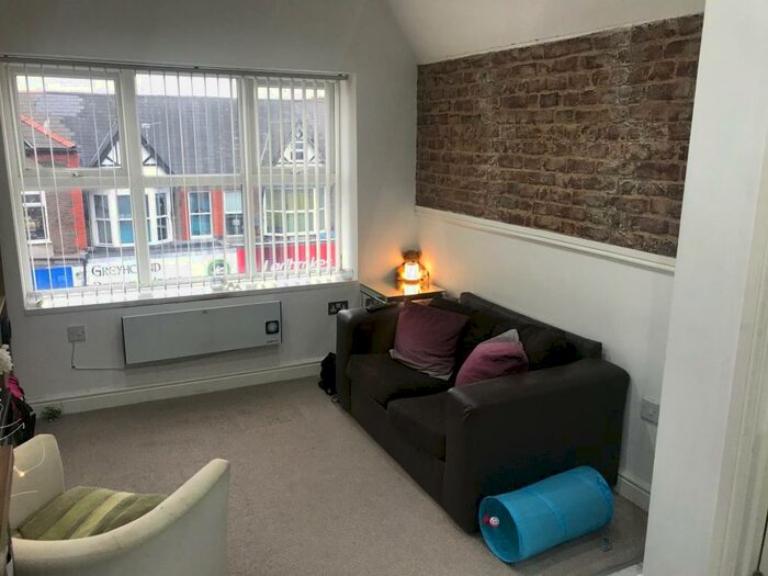 1 Bedroom Flat To Rent In Albany Road, Roath, Cardiff, CF24