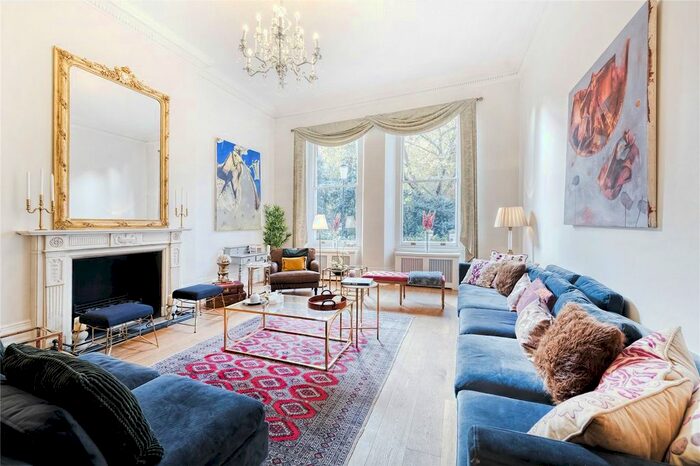 4 Bedroom Flat To Rent In Cadogan Square, London, SW1X