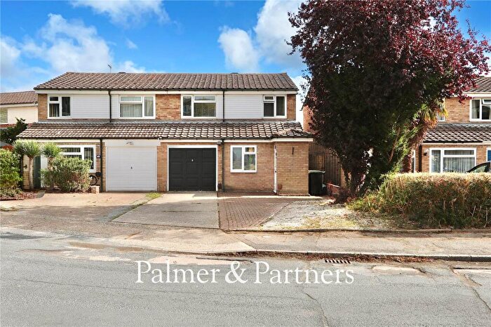 3 Bedroom Semi-Detached House For Sale In Holcombe Crescent, Ipswich, Suffolk, IP2