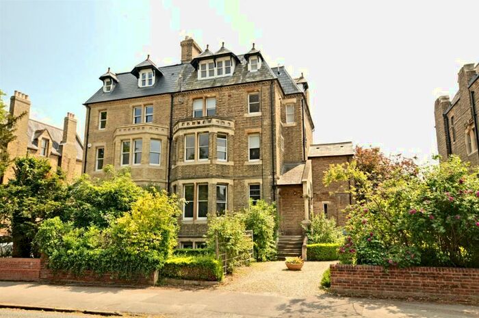 2 Bedroom Flat To Rent In Flat, Norham RoadOxford, OX2