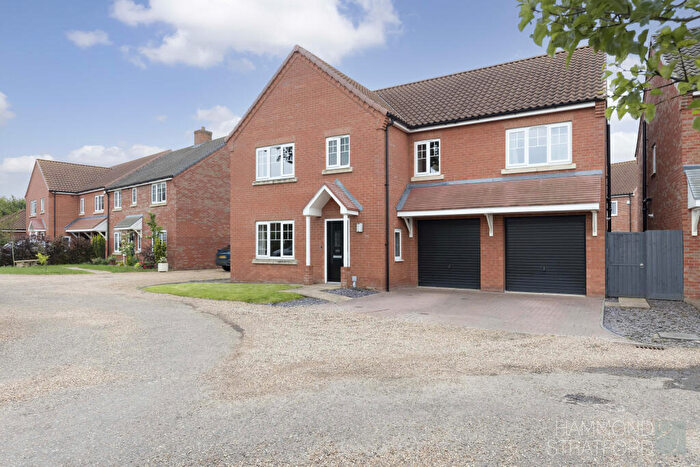 5 Bedroom Detached House For Sale In Norwich Road, Wymondham, NR18