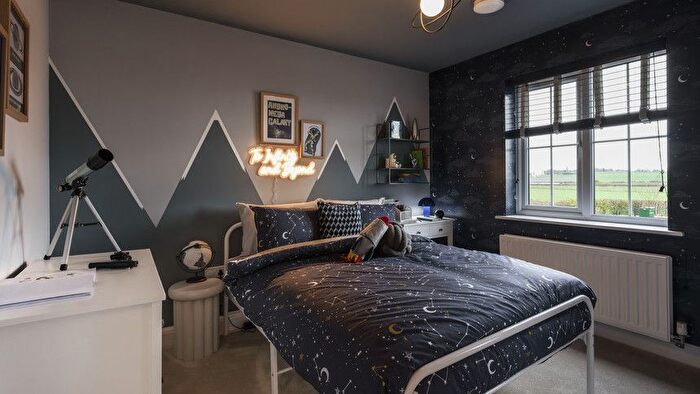 3 Bedroom Semi-Detached House For Sale In Bexhill-On-Sea, TN40