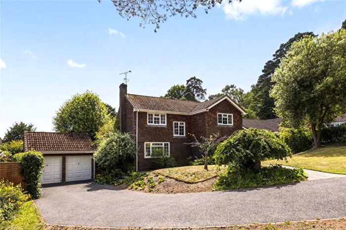 4 Bedroom Detached House For Sale In Priorswood, Haslemere, Surrey, GU27