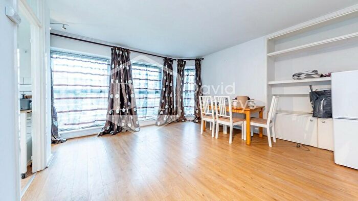 2 Bedroom Flat To Rent In Crouch Hill, Crouch End, London, N8