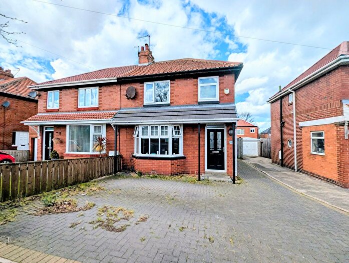 3 Bedroom Semi Detached House For Sale In Marsden Road, South Shields, NE34