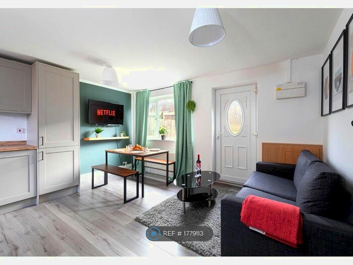 4 Bedroom Terraced House To Rent In Hareydene, Newcastle Upon Tyne, NE5