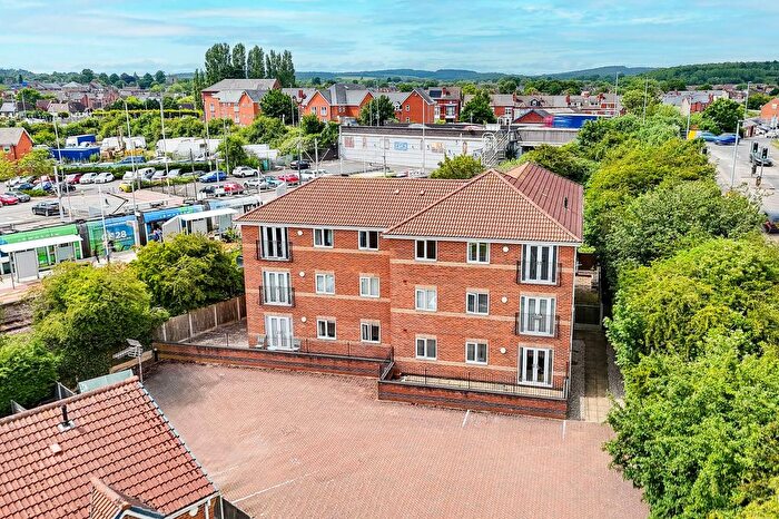2 Bedroom Flat For Sale In Violet Grove, Hucknall, NG15