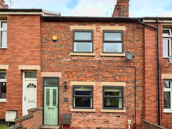 3 Bedroom Terraced House To Rent In Park Row, Hessle, Hull, HU13