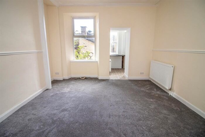 2 Bedroom Flat For Sale In / Rosevale Street, Hawick, TD9