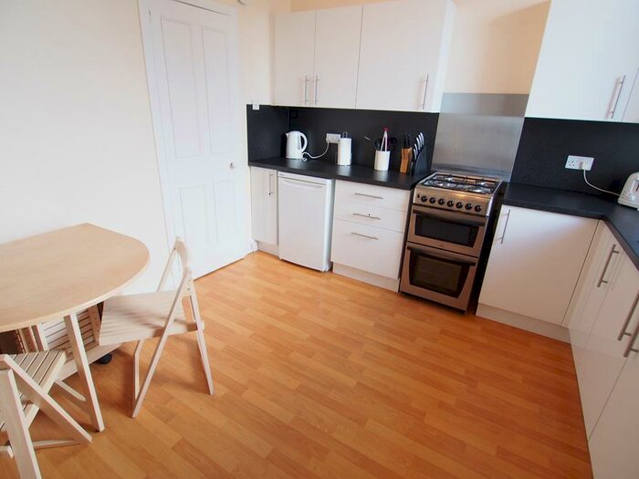 1 Bedroom Flat To Rent In Rosemount Place, Second Floor Left, AB25