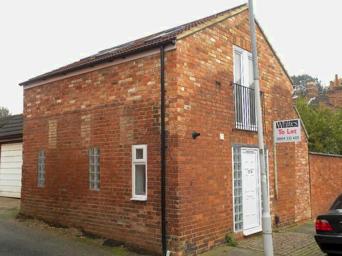 1 Bedroom Detached House To Rent In Upper Thrift Street, NN1