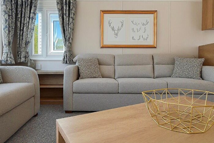 2 Bedroom Caravan For Sale In Yorkshire Dales Country & Leisure Park, Harmby Rd, Harmby, Leyburn, DL8