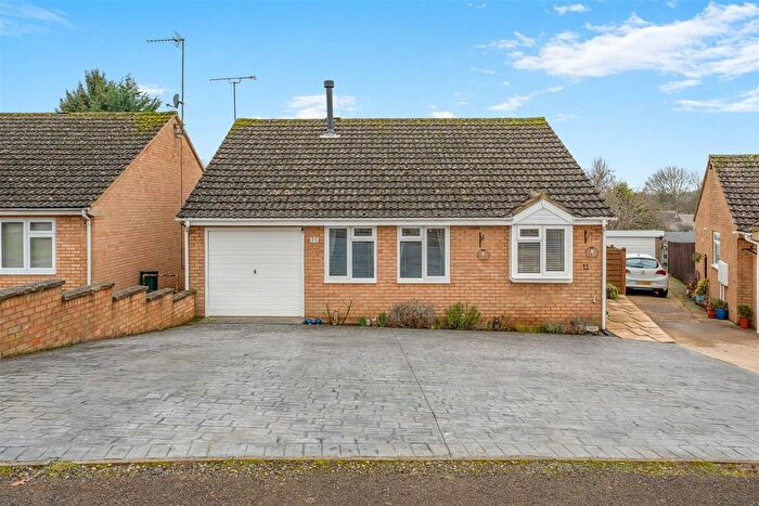 2 Bedroom Detached Bungalow For Sale In Blenheim Rise, Kings Sutton, Banbury, OX17