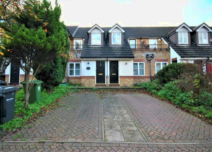 1 Bedroom Terraced House To Rent In Amblecote Meadows London, SE12