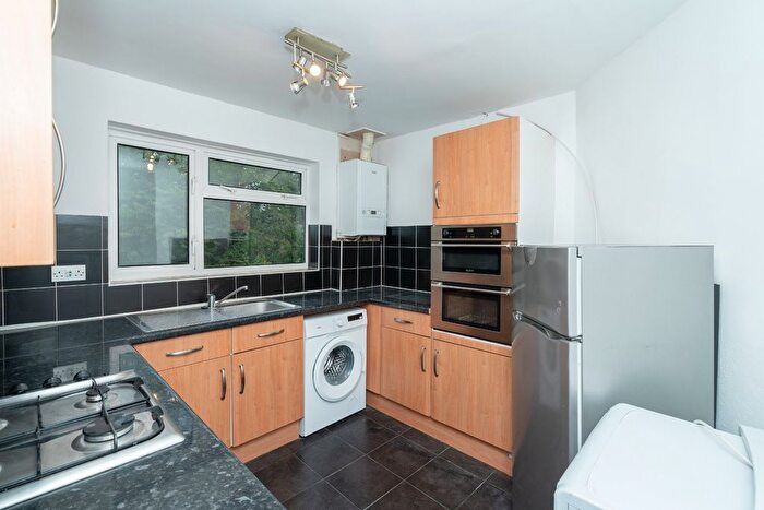 2 Bedroom Maisonette To Rent In Devon Road, Watford, WD24