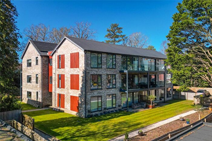 2 Bedroom Apartment For Sale In The Avenue, Poole, Dorset, BH13