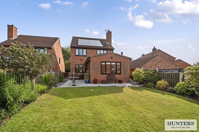 4 Bedroom Detached House For Sale In Friars Meadow, Selby, YO8