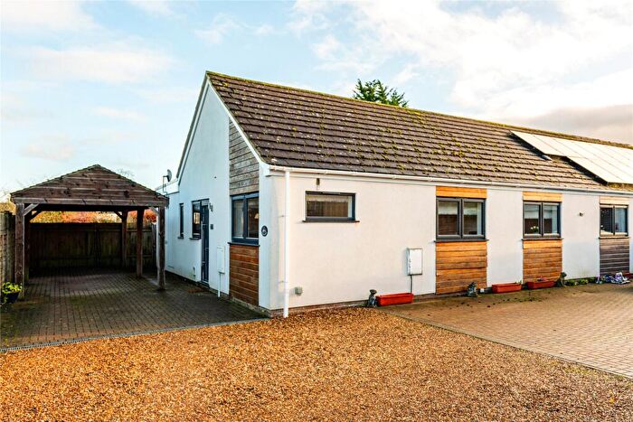 3 Bedroom Bungalow For Sale In Rudgeway, Evenley, Northamptonshire, NN13