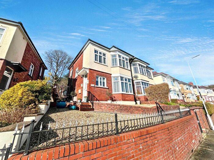 3 Bedroom Semi-Detached House For Sale In Keynsham Avenue, Newport, NP20
