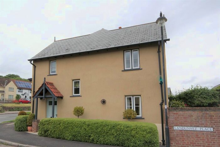 3 Bedroom Semi-Detached House To Rent In Landunvez Place, Bradninch, Exeter, EX5