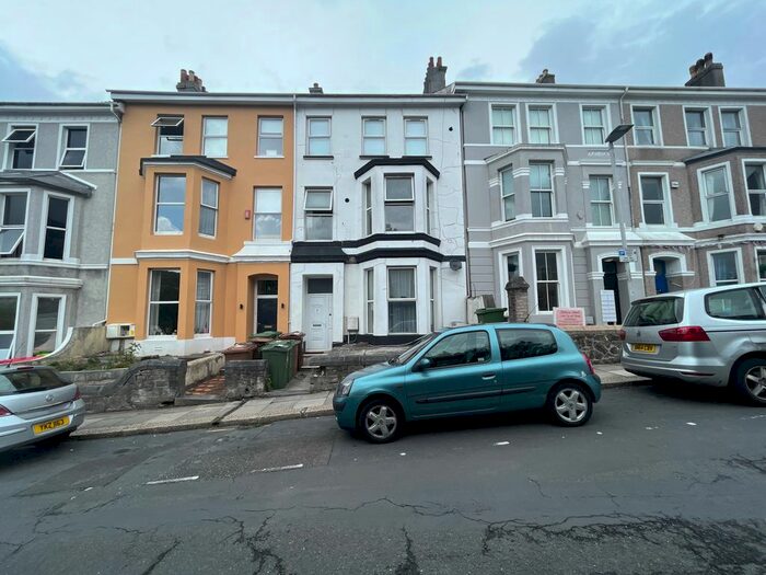 2 Bedroom Flat To Rent In Ermington Terrace, Mutley, Plymouth, PL4