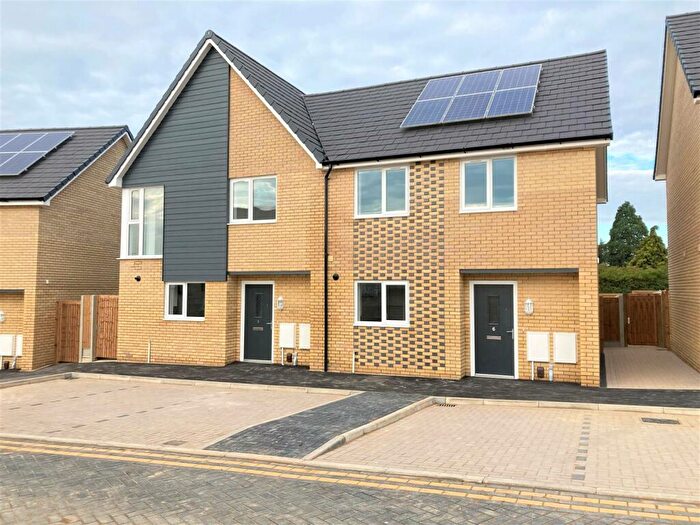 2 Bedroom Semi-Detached House To Rent In Bakers Crescent, Ipswich, IP1