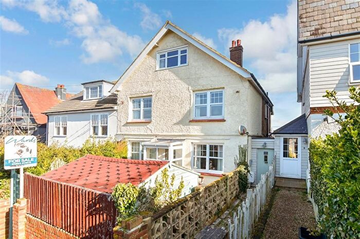 3 Bedroom Maisonette For Sale In Droveway Gardens, St Margaret's Bay, Dover, Kent, CT15