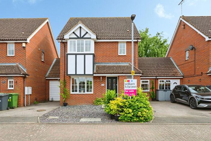 3 Bedroom Detached House For Sale In Baird Close, Yaxley, Peterborough, PE7