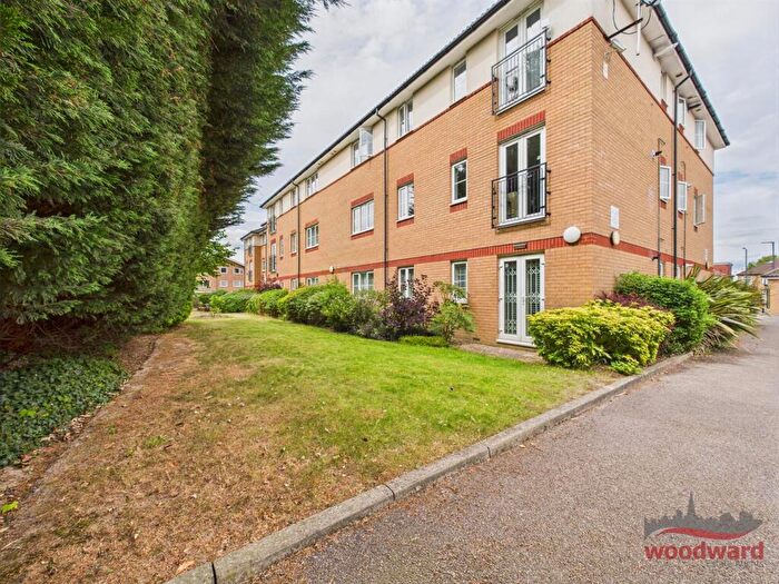 2 Bedroom Flat For Sale In Collapit Close, Harrow, HA1
