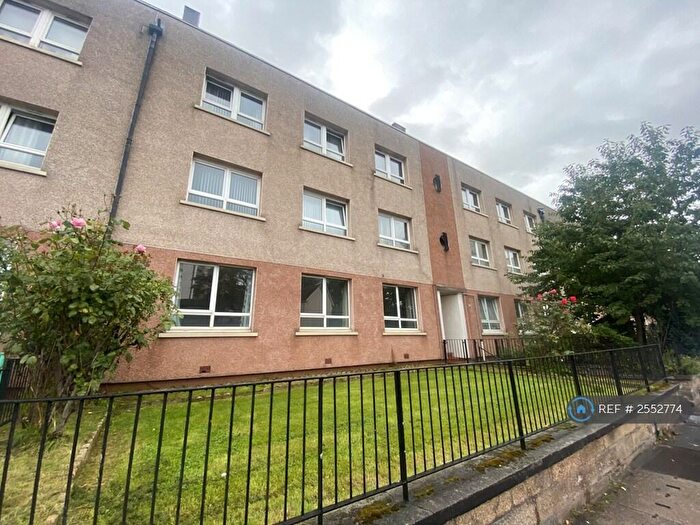 4 Bedroom Flat To Rent In Maryhill Road, Glasgow, G20