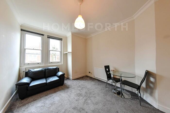1 Bedroom Flat To Rent In Grosvenor Gardens, Willesden Green, NW2