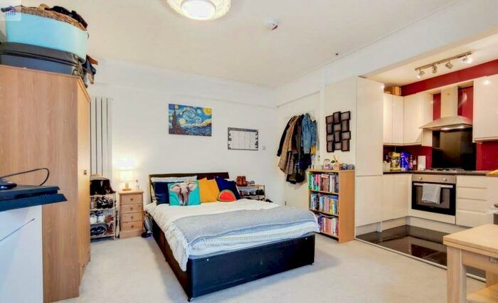 Studio To Rent In Endymion Road, Finsbury Park, London, N4