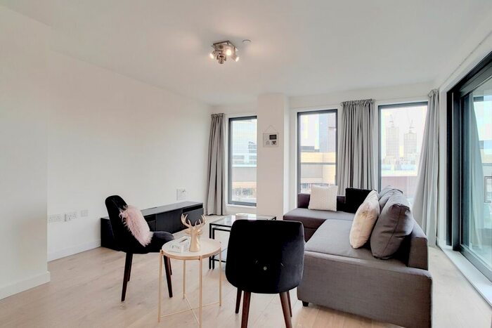 1 Bedroom Flat To Rent In Legacy Tower, London, E15