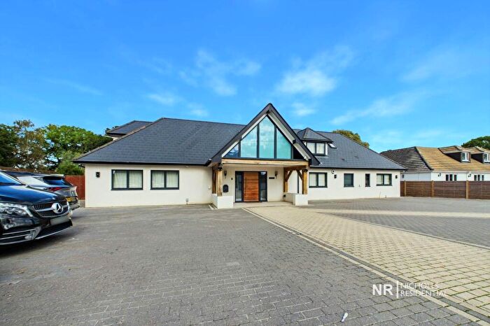 5 Bedroom Detached House To Rent In New Road, Southwater, Horsham, West Sussex., RH13