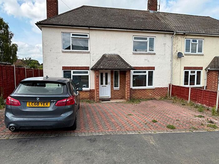 6 Bedroom Semi-Detached House To Rent In Withycombe Drive, Banbury, OX16