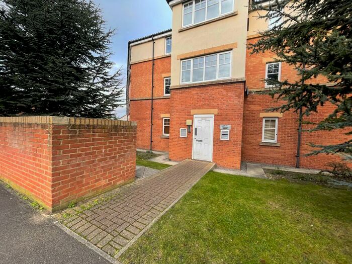 2 Bedroom Flat To Rent In Foster Drive, St James Village, Gateshead, NE8