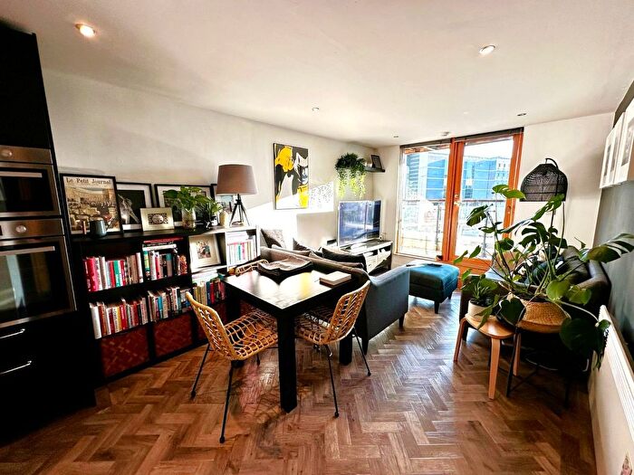 2 Bedroom Flat For Sale In Magellan House, Armouries Way, Leeds, LS10