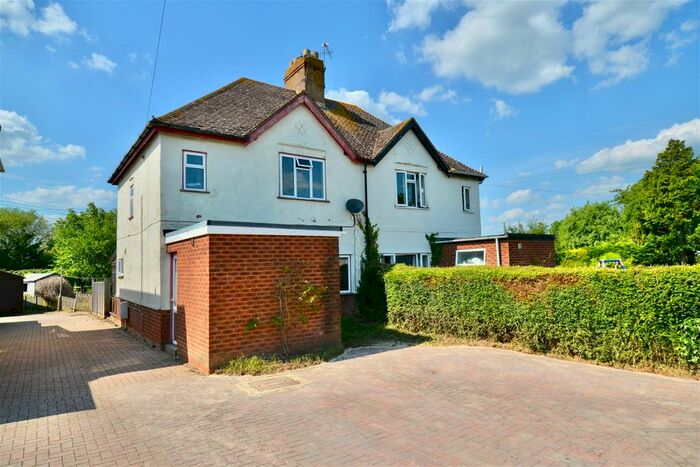 3 Bedroom Semi-Detached House For Sale In Stoneford Lane, Bretforton, Evesham, WR11
