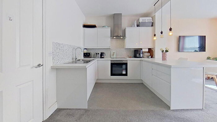 1 Bedroom Flat For Sale In St. Johns Road, Margate, CT9 - Photo 8