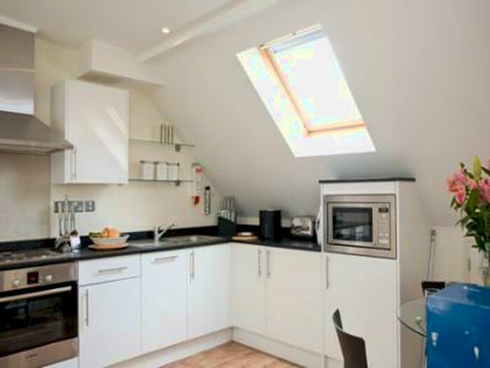 1 Bedroom Apartment To Rent In Circus Street, Oxford, OX4