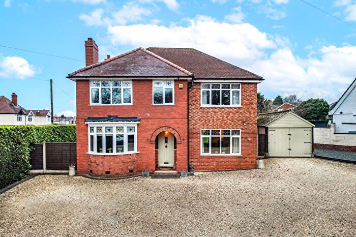 4 Bedroom Detached House For Sale In Thorns Road, Brierley Hill, West Midlands, DY5