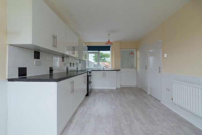 3 Bedroom Property To Rent In Garesfield Gardens, Burnopfield, County Durham, NE16