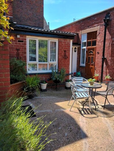 1 Bedroom Flat To Rent In Leamington Road, Coventry, CV3