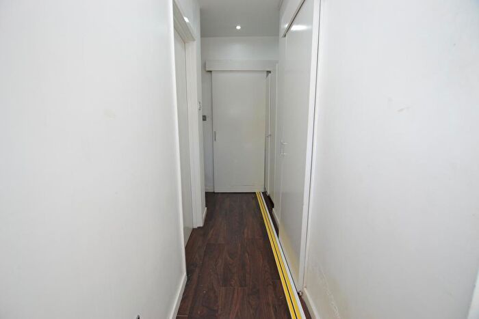 6 Bedroom Terraced House To Rent In Carbis Road, Limehouse, London, E14